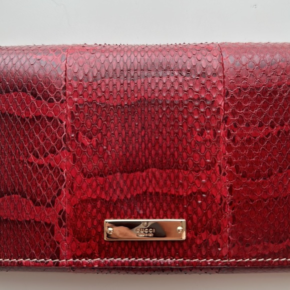 Authentic Gucci python leather wallet on chain - crossbody or clutch - Picture 9 of 10